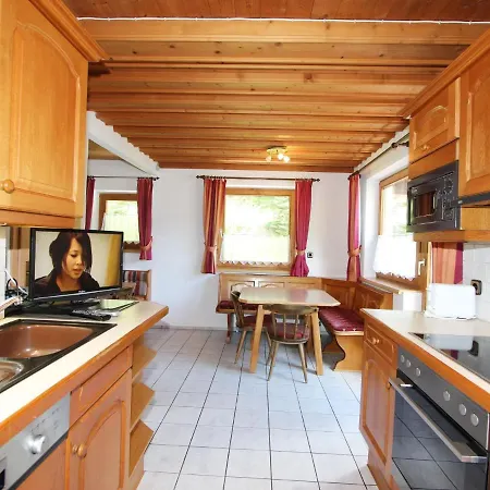 Ferienhaus Ferienhaus Tux Holiday Home *