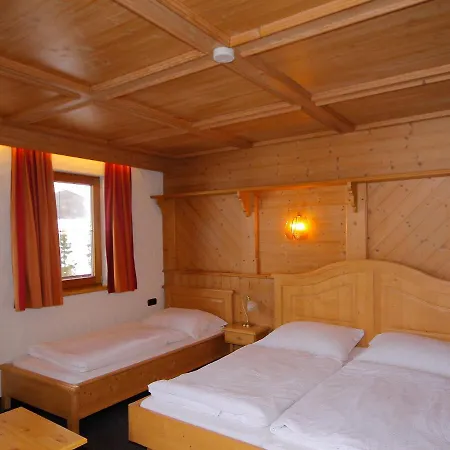 Ferienhaus Ferienhaus Tux Holiday Home Tux