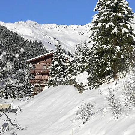 Ferienhaus Ferienhaus Tux Holiday Home *