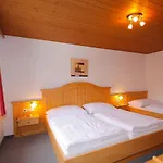 Ferienhaus Tux Holiday Home *