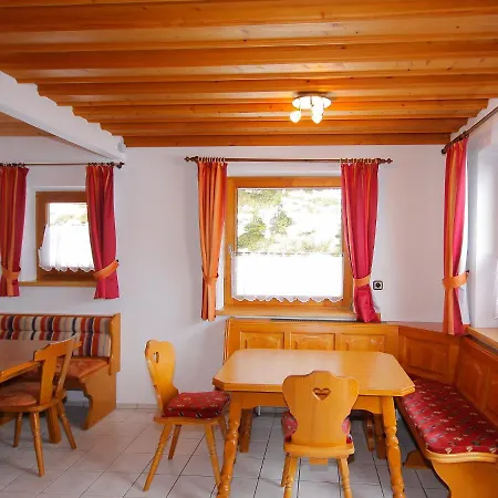 Ferienhaus Tux Holiday Home トゥクス